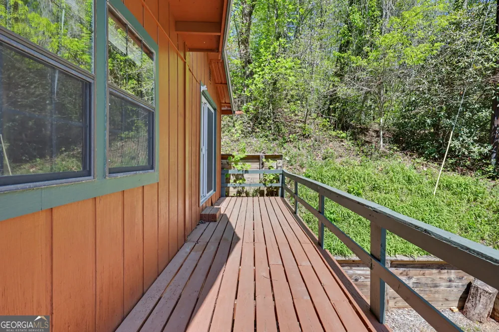 138 Taylors Chapel RD Rabun Gap, GA 30568
