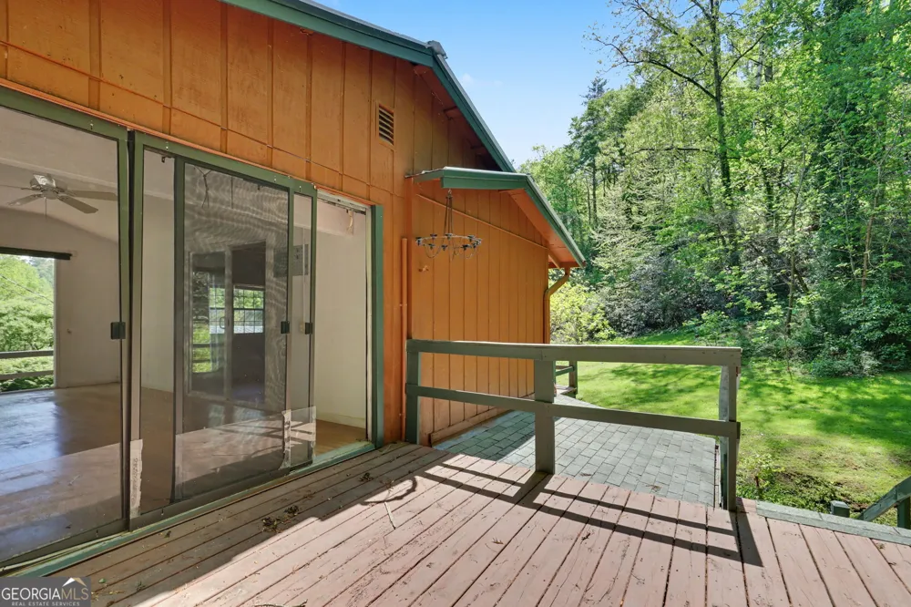 138 Taylors Chapel RD Rabun Gap, GA 30568