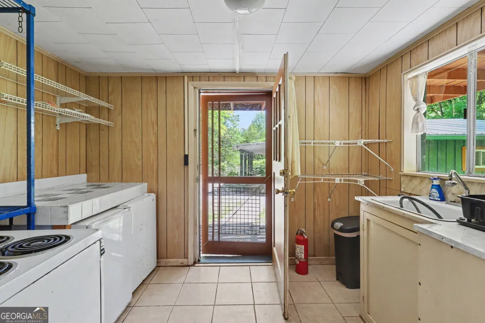 138 Taylors Chapel RD Rabun Gap, GA 30568