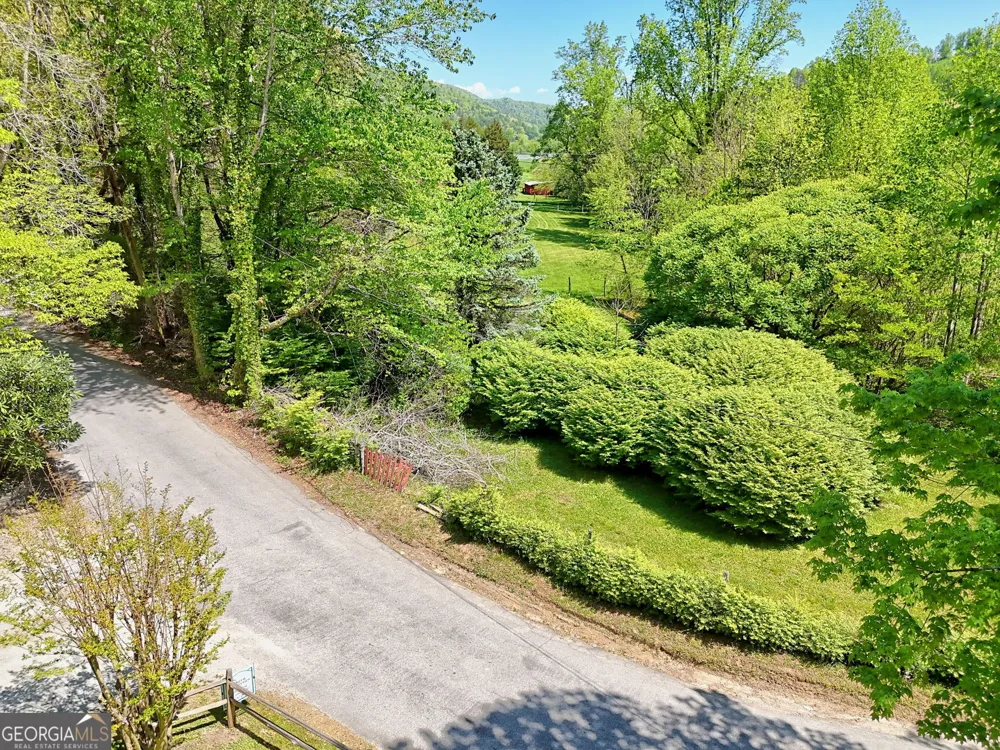 138 Taylors Chapel RD Rabun Gap, GA 30568