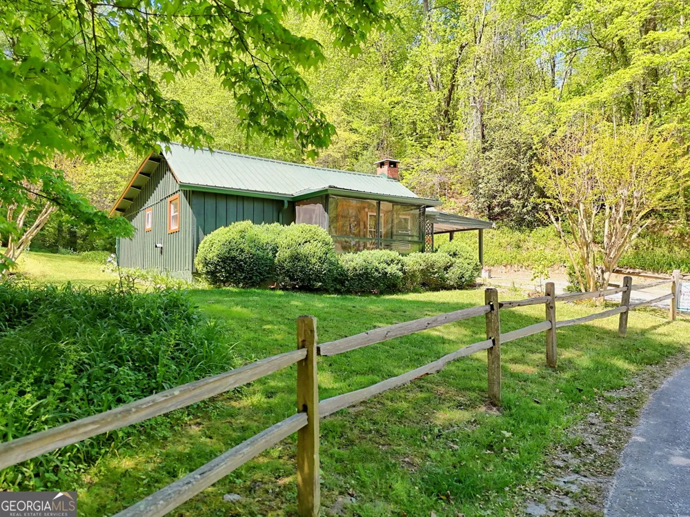 138 Taylors Chapel RD Rabun Gap, GA 30568