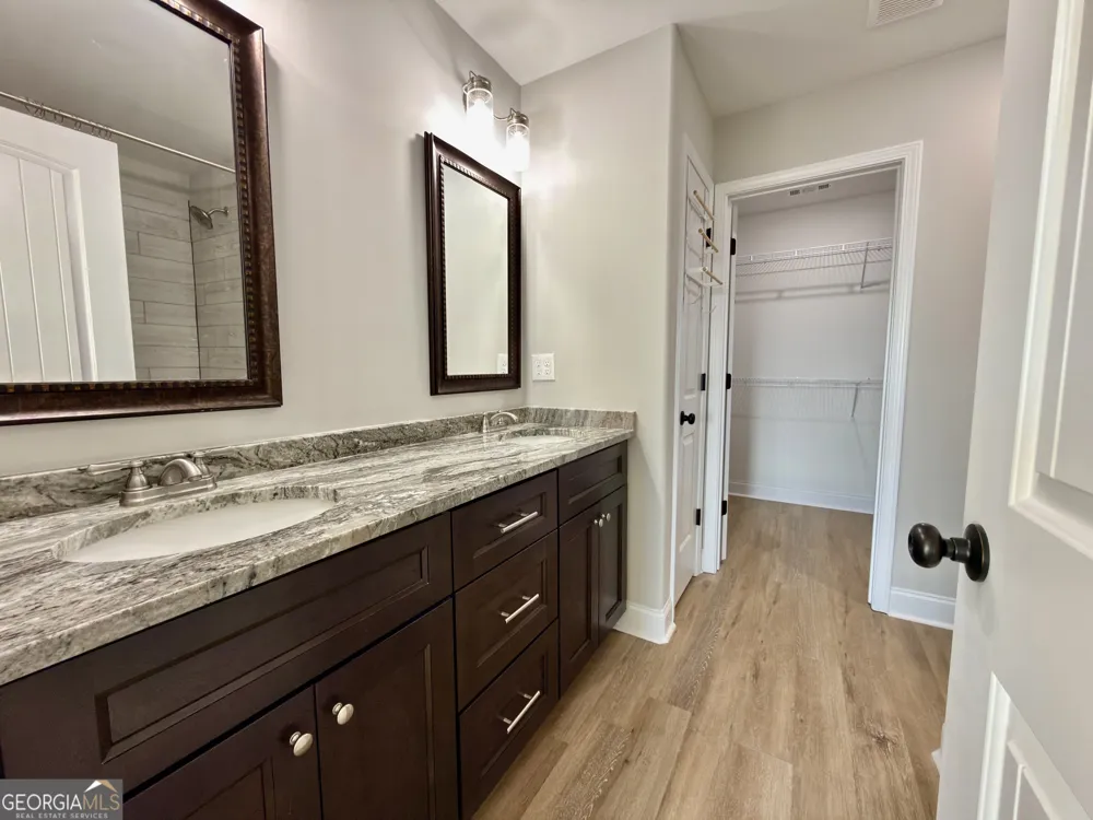 212 Beau Claire CIR Byron, GA 31008