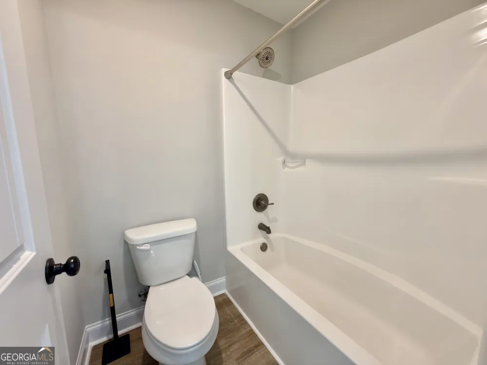 212 Beau Claire CIR Byron, GA 31008