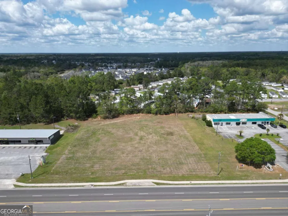 951 Elma G Miles PKWY Hinesville, GA 31313
