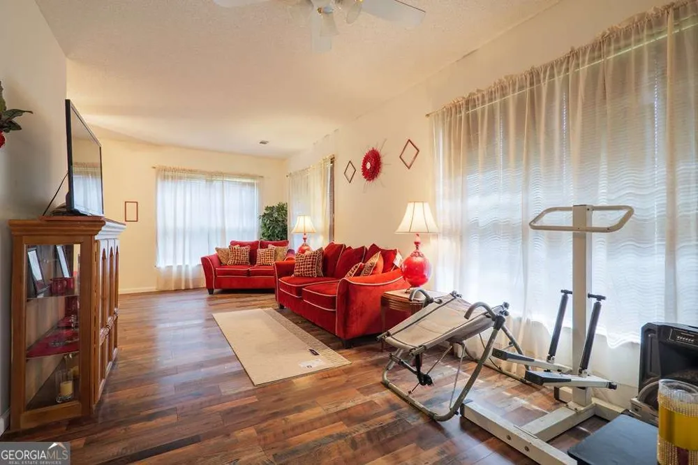 3473- 3807 Kay CIR Valdosta, GA 31606