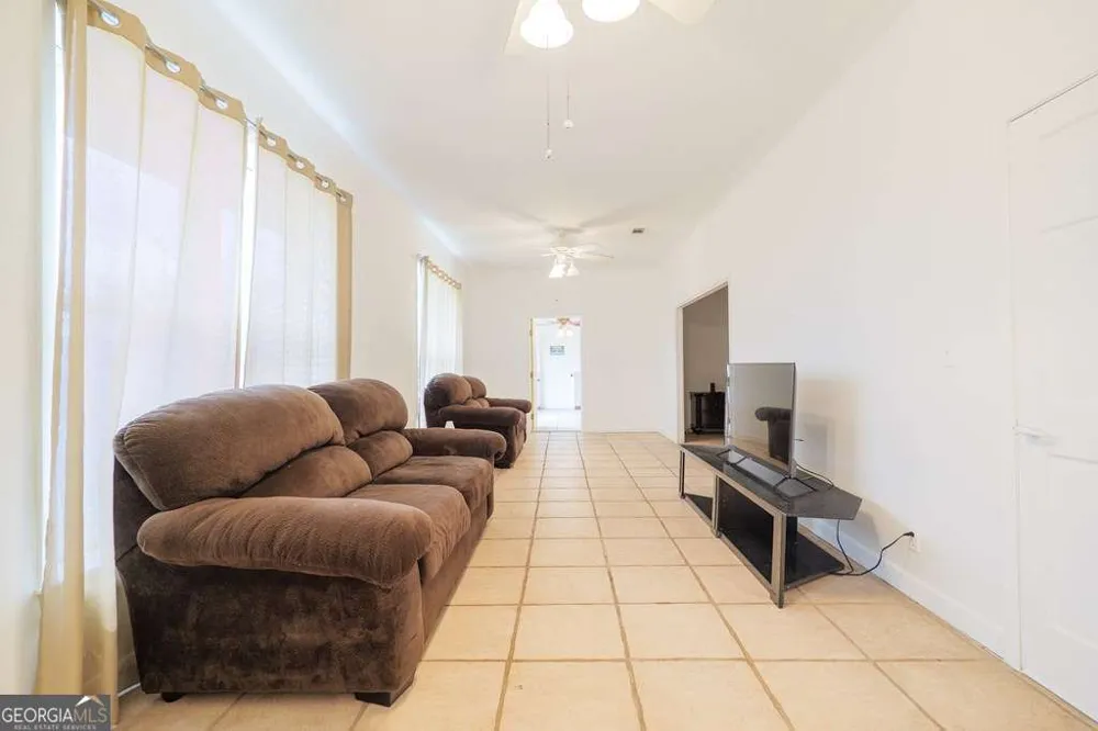 3473- 3807 Kay CIR Valdosta, GA 31606