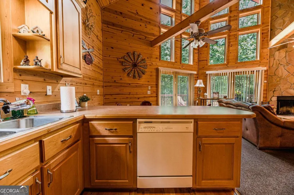 15 Alm Strasse Helen, GA 30545