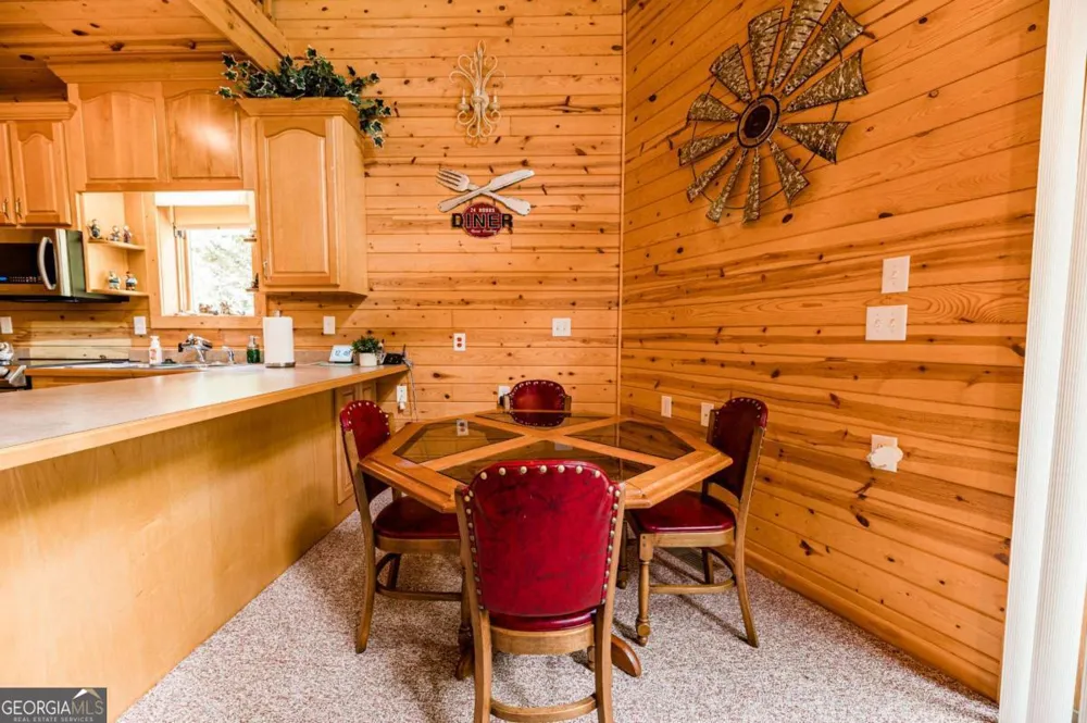 15 Alm Strasse Helen, GA 30545