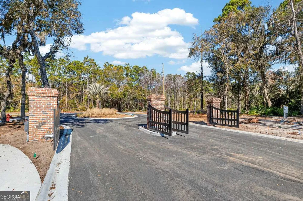 142 Canopy LN St. Simons, GA 31522