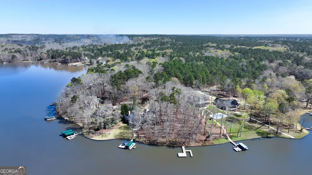1921 Withrow RD Greensboro, GA 30642