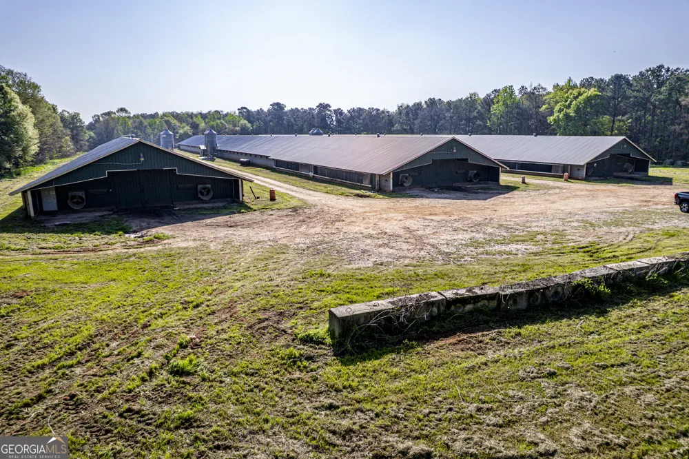 125 Walker Gresham RD Stephens, GA 30667