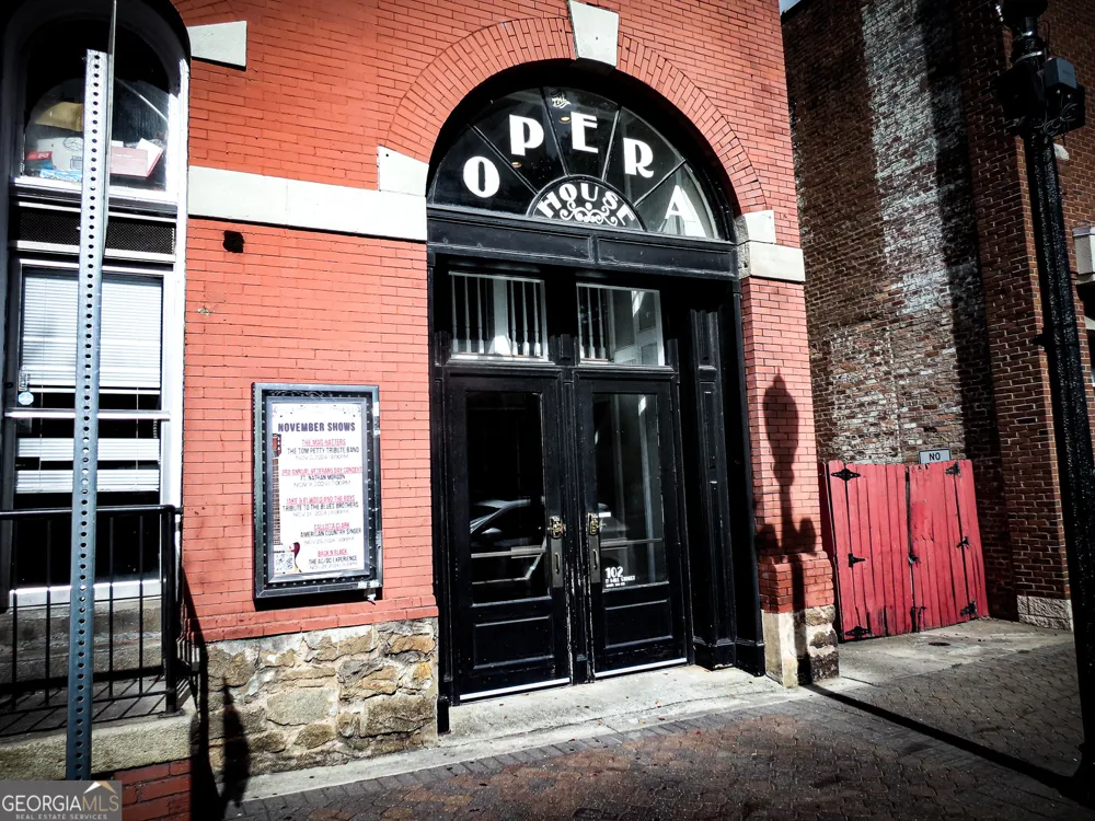 102 N Hill ST Griffin, GA 30223