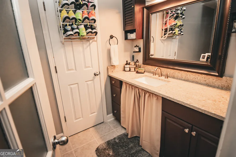 102 N Hill ST Griffin, GA 30223