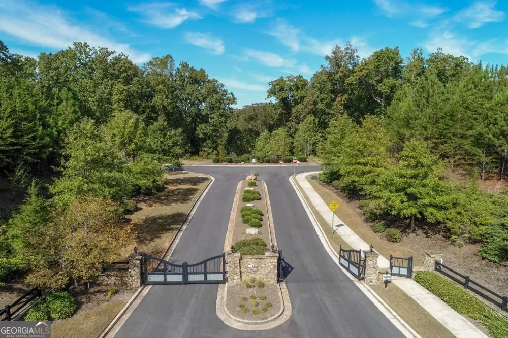 6190 Crestline DR Dawsonville, GA 30534