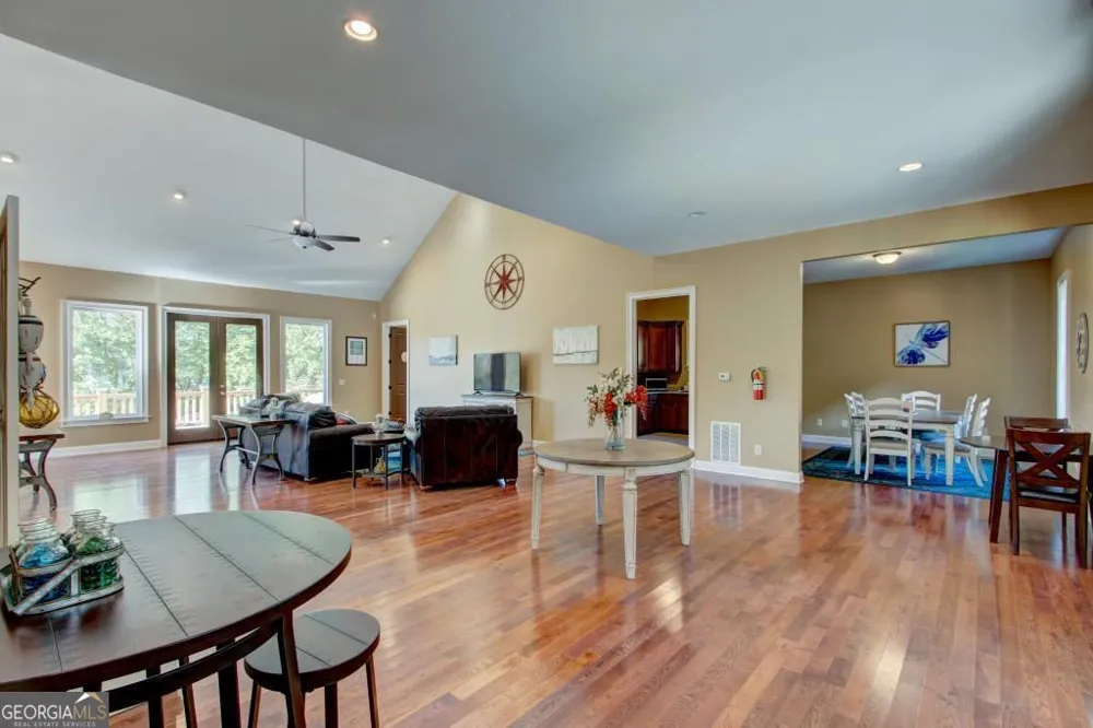 6190 Crestline DR Dawsonville, GA 30534