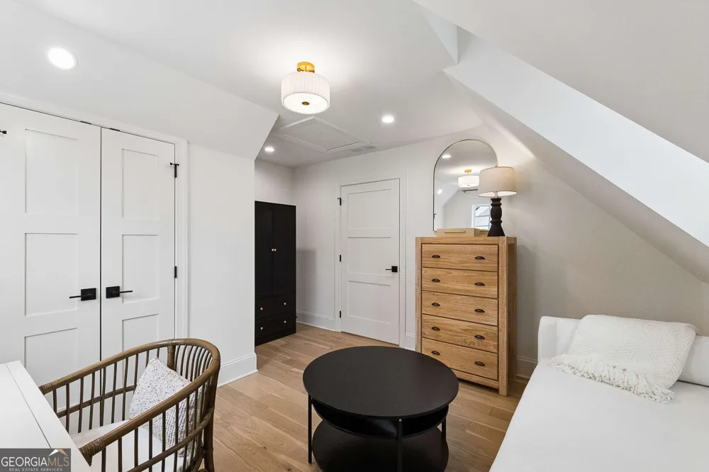 11 Bourbon ST Senoia, GA 30276
