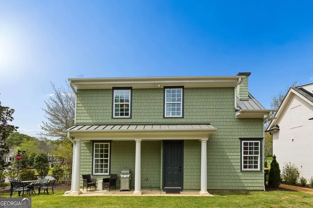 11 Bourbon ST Senoia, GA 30276