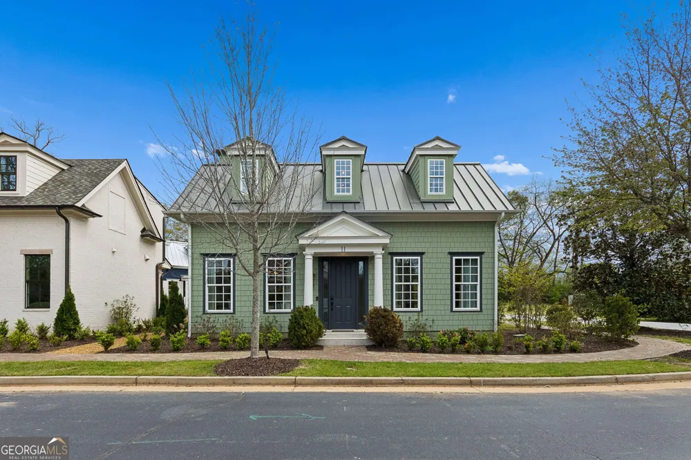 11 Bourbon ST Senoia, GA 30276
