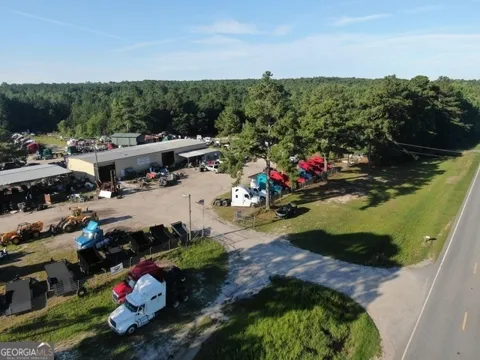 1599 W Highway 280