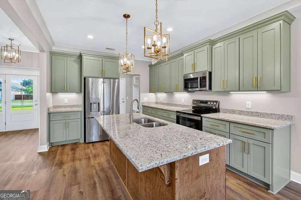 77 Silver Bluff DR Brunswick, GA 31523