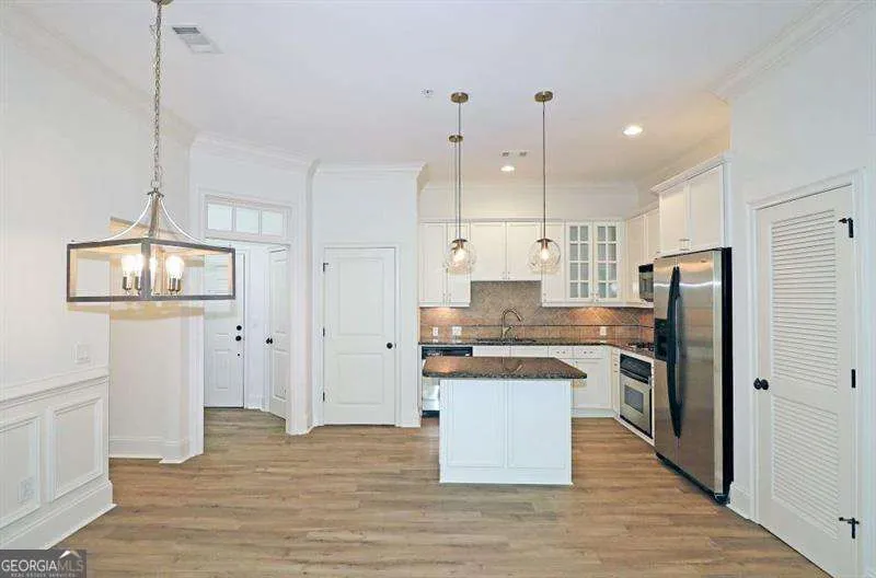 11 PERIMETER CTR E Dunwoody, GA 30346