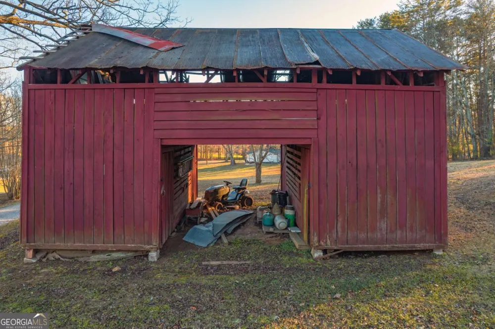 873 Long RD Ball Ground, GA 30107
