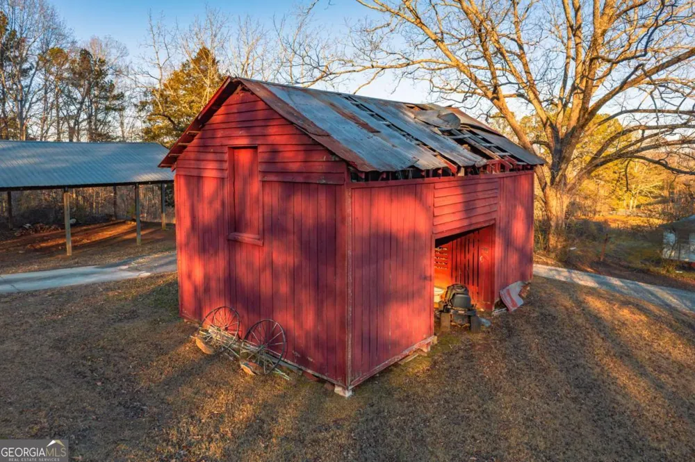 873 Long RD Ball Ground, GA 30107