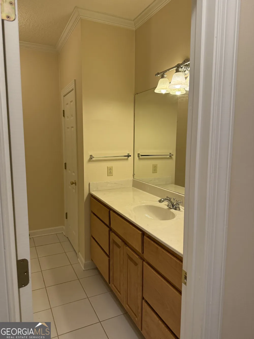 102 Oak CIR Glennville, GA 30427