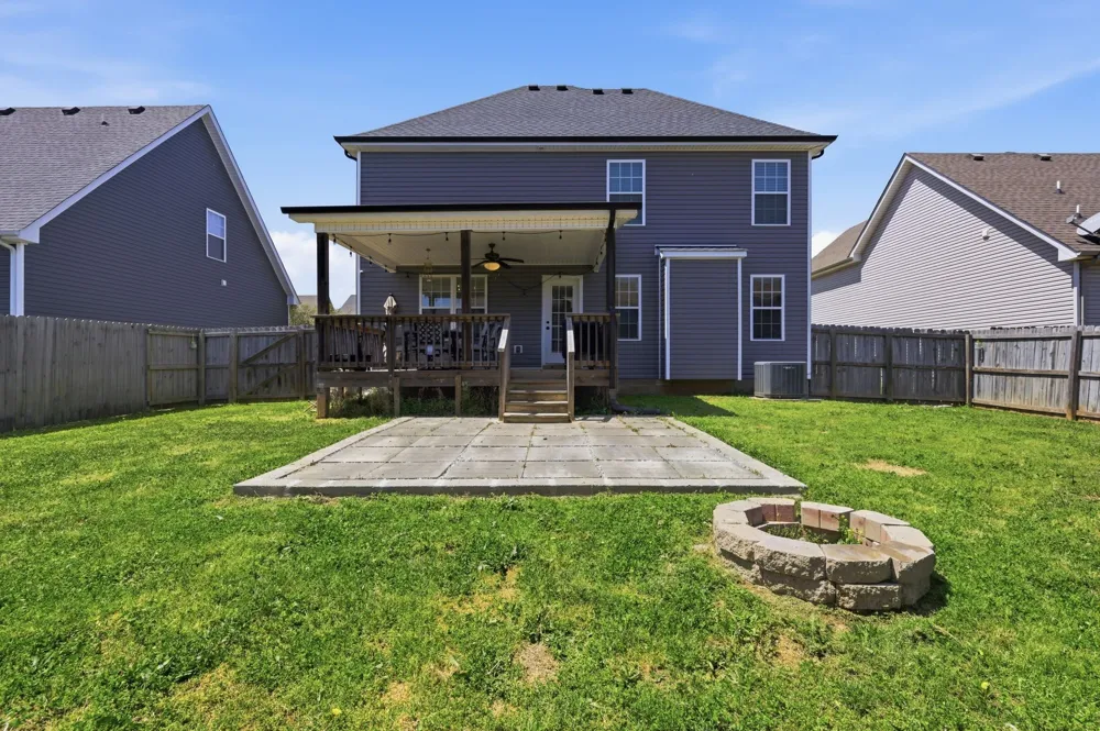 729 Backwind Ln Clarksville, TN 37040