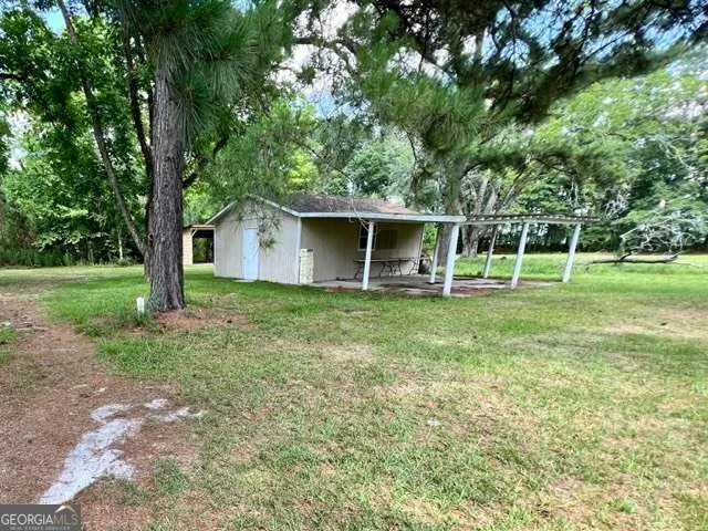 1716 Hatch PKWY N Baxley, GA 31513