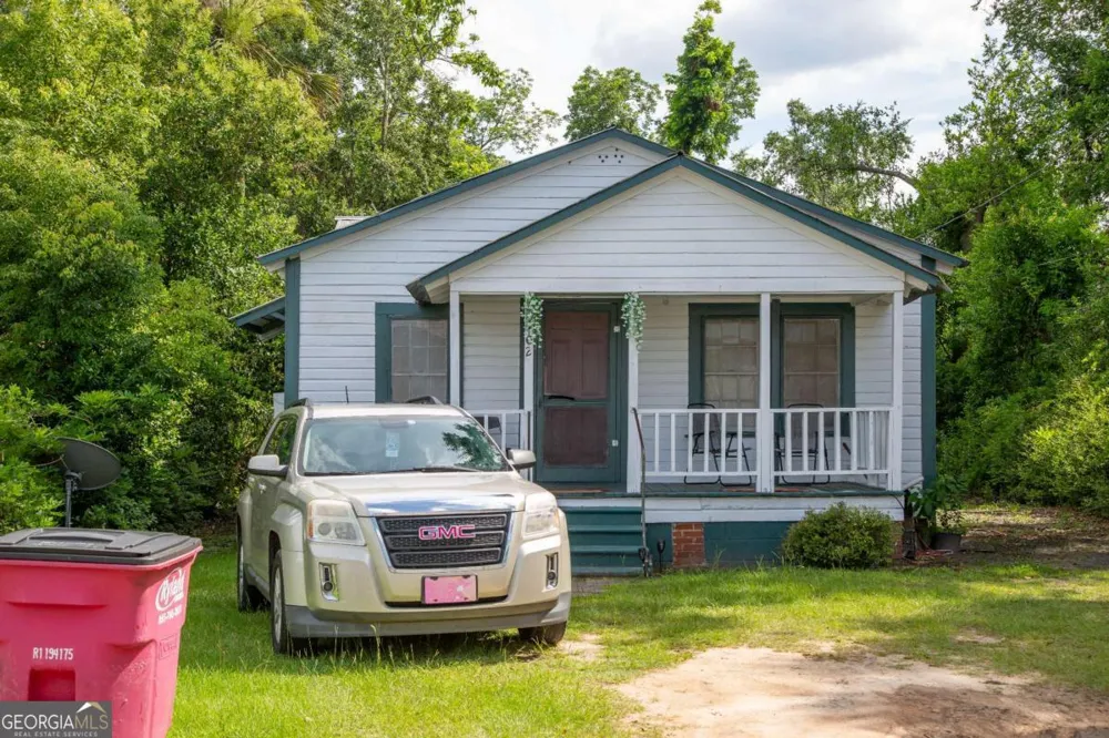 102 Crosby ST Baxley, GA 31513