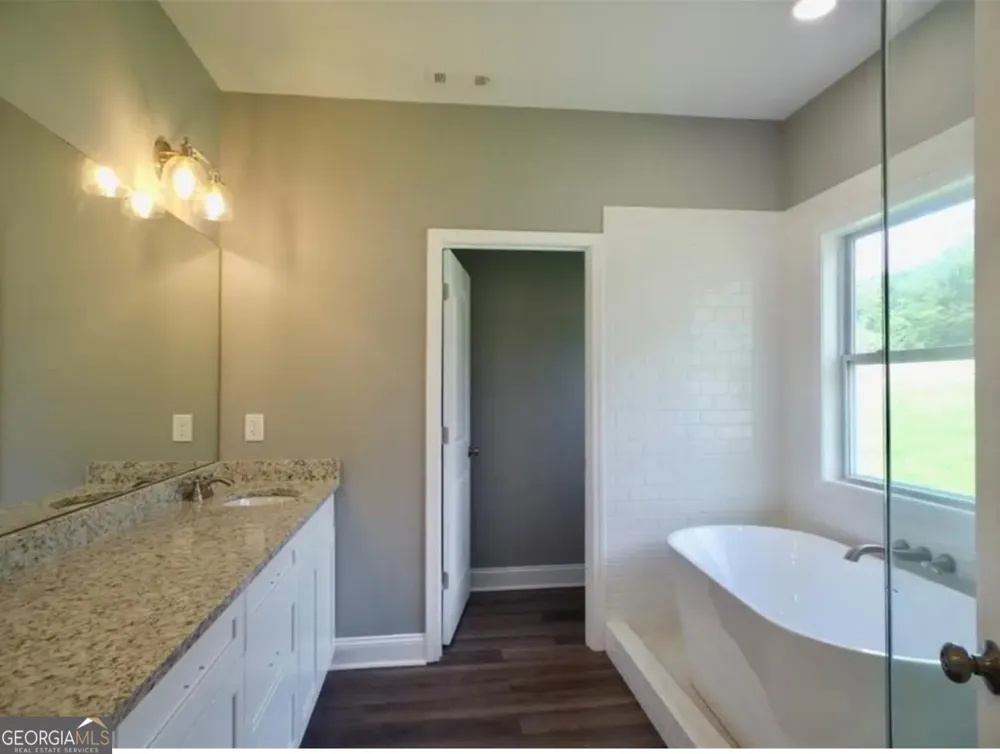 222 Cedar Valley DR Wedowee, AL 26278