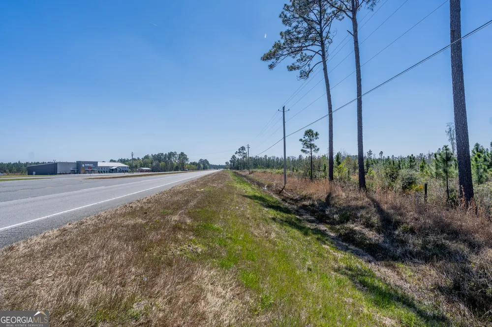 0 MEMORIAL DR Waycross, GA 31503