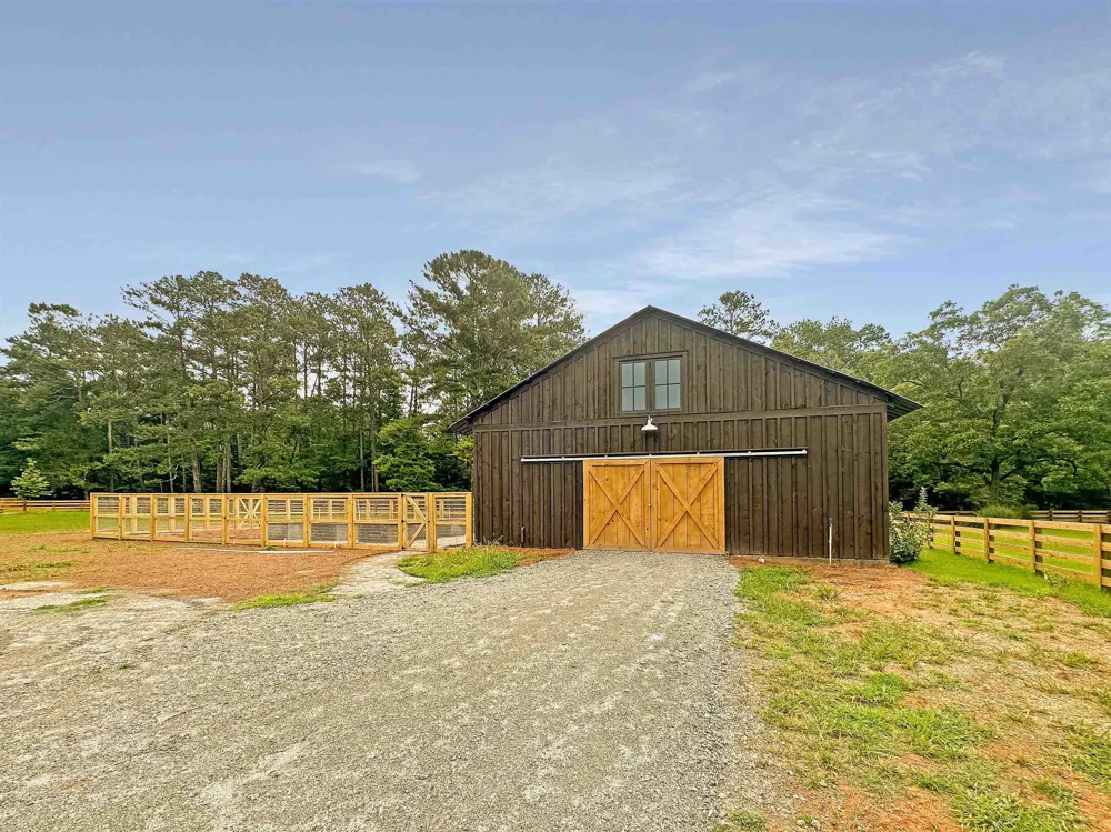 30 Farmstead LN Chattahoochee Hills, GA 30268