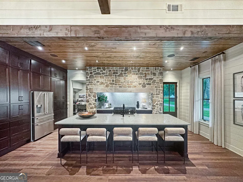 15 Farmstead LN Chattahoochee Hills, GA 30268