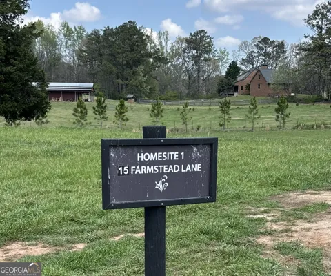 15 Farmstead LN