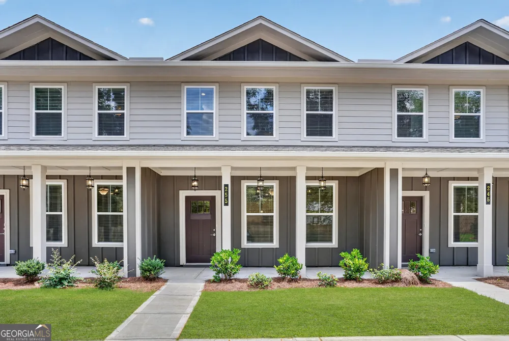 255 Maddux ST Fayetteville, GA 30214