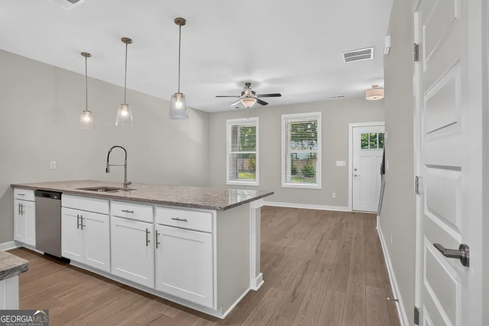255 Maddux ST Fayetteville, GA 30214