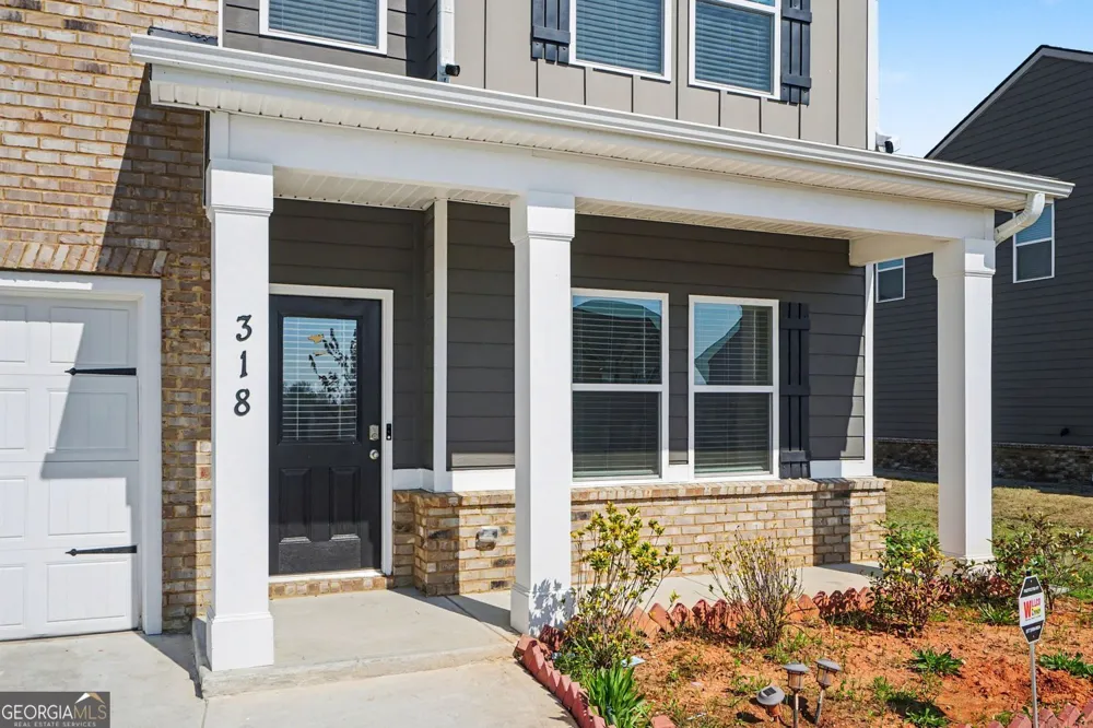 318 W Sandy Creek DR Covington, GA 30014