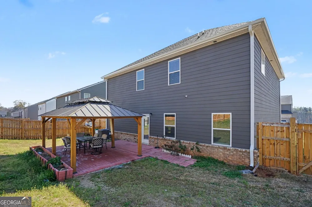 318 W Sandy Creek DR Covington, GA 30014