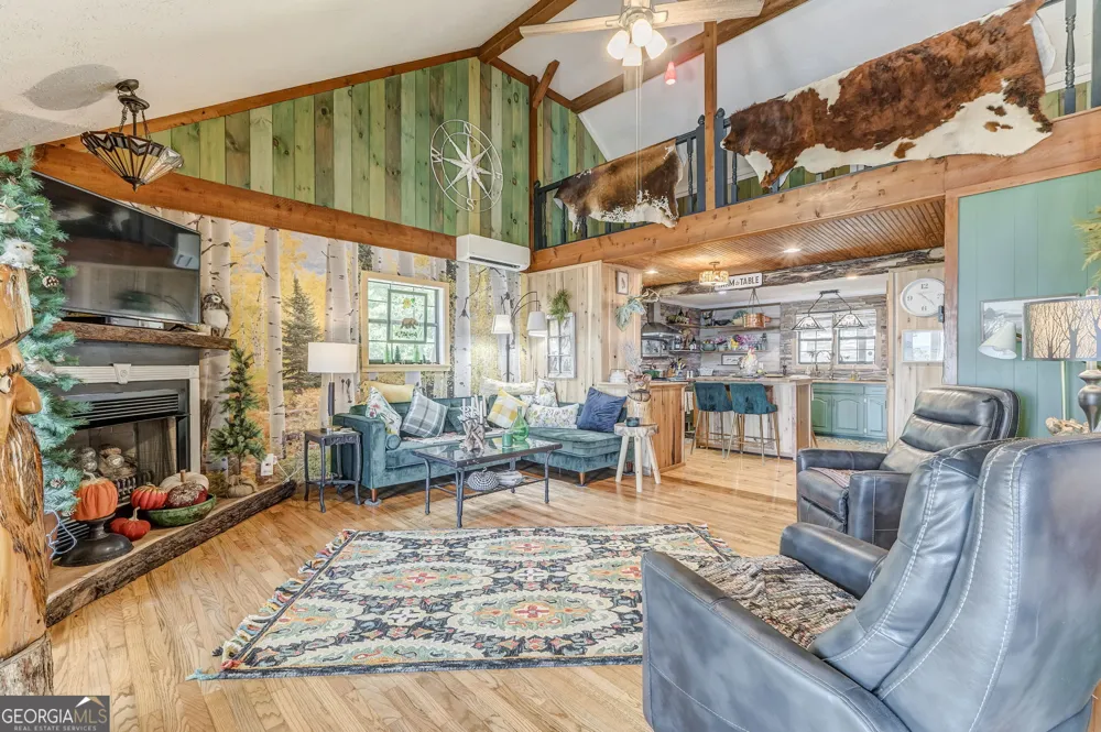 7896 Old State RD Menlo, GA 30731