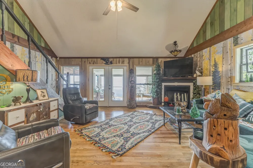 7896 Old State RD Menlo, GA 30731