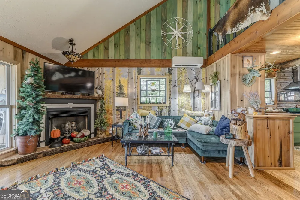 7896 Old State RD Menlo, GA 30731
