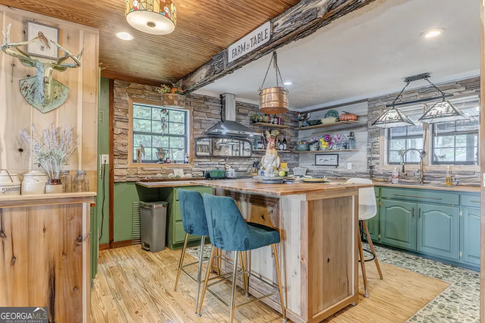 7896 Old State RD Menlo, GA 30731