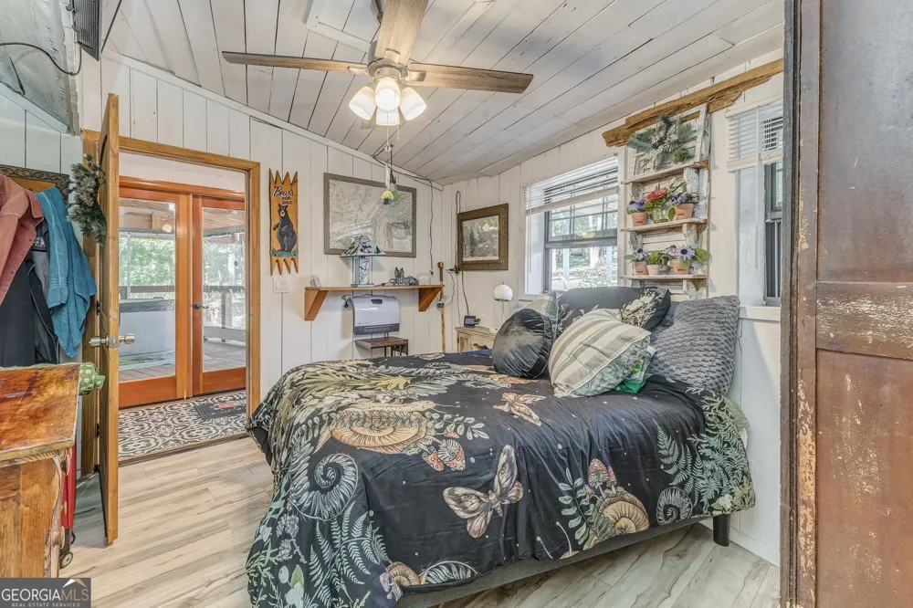 7896 Old State RD Menlo, GA 30731