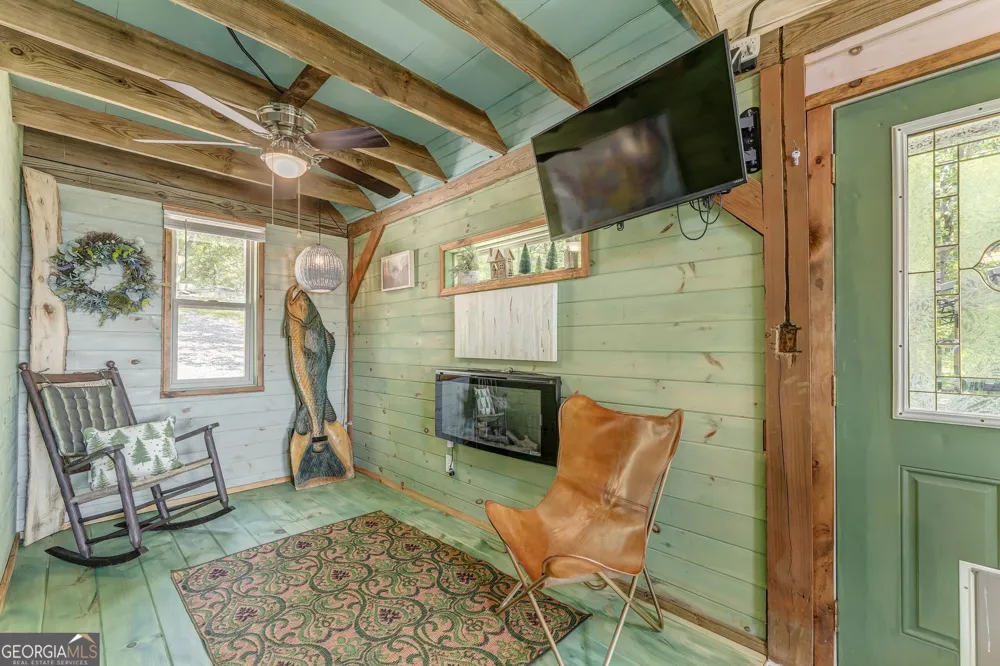 7896 Old State RD Menlo, GA 30731