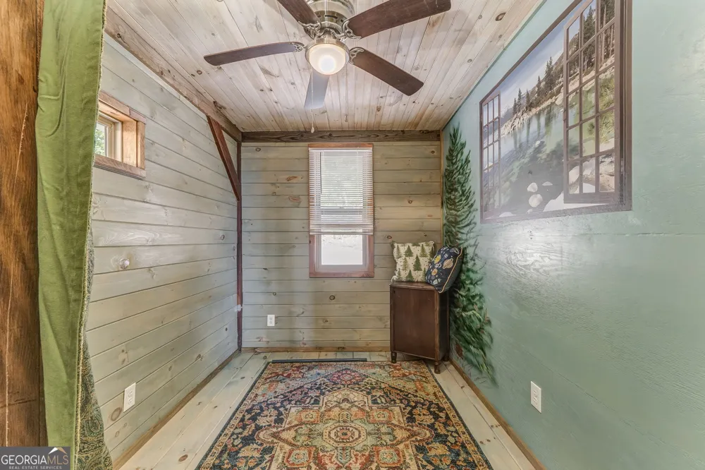 7896 Old State RD Menlo, GA 30731