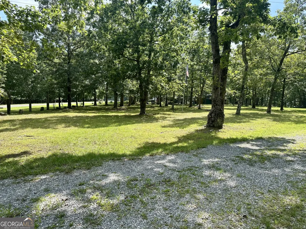 7896 Old State RD Menlo, GA 30731