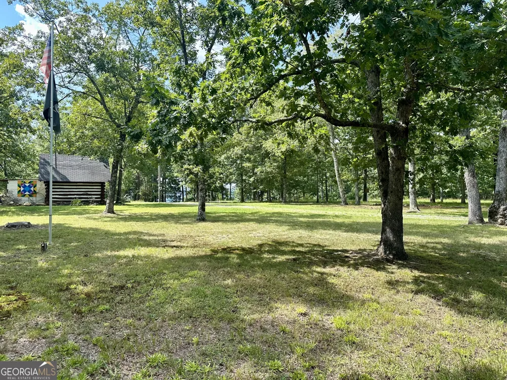 7896 Old State RD Menlo, GA 30731
