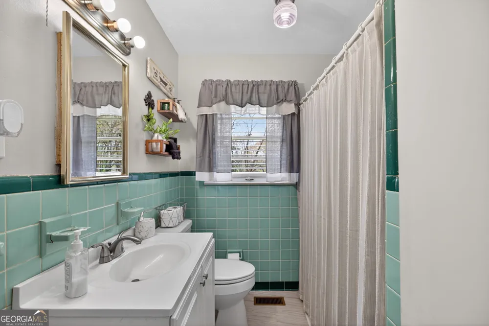 57 Parker ST Lineville, AL 36266